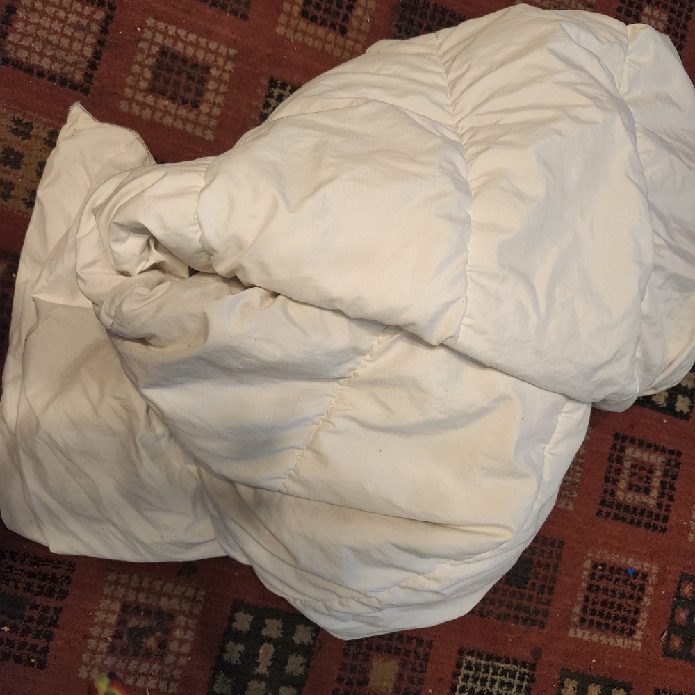 Comforter used